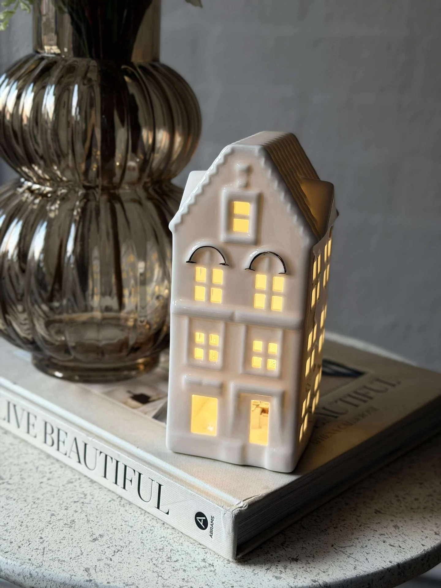 Miniatyrbild 2