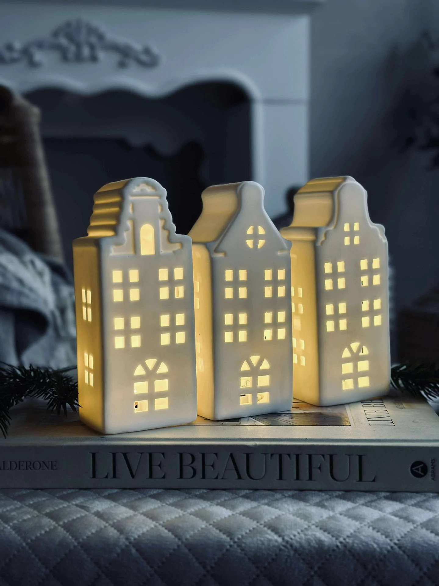 Miniatyrbild 3