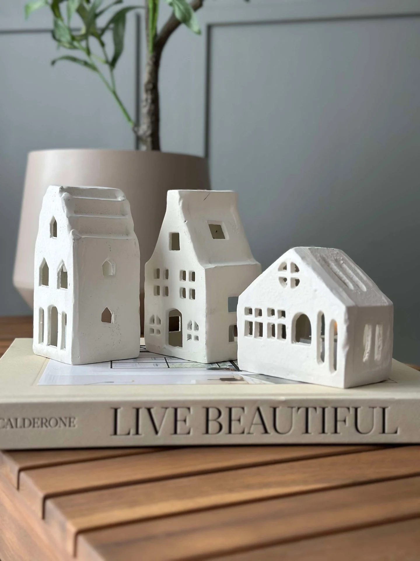 Miniatyrbild 3