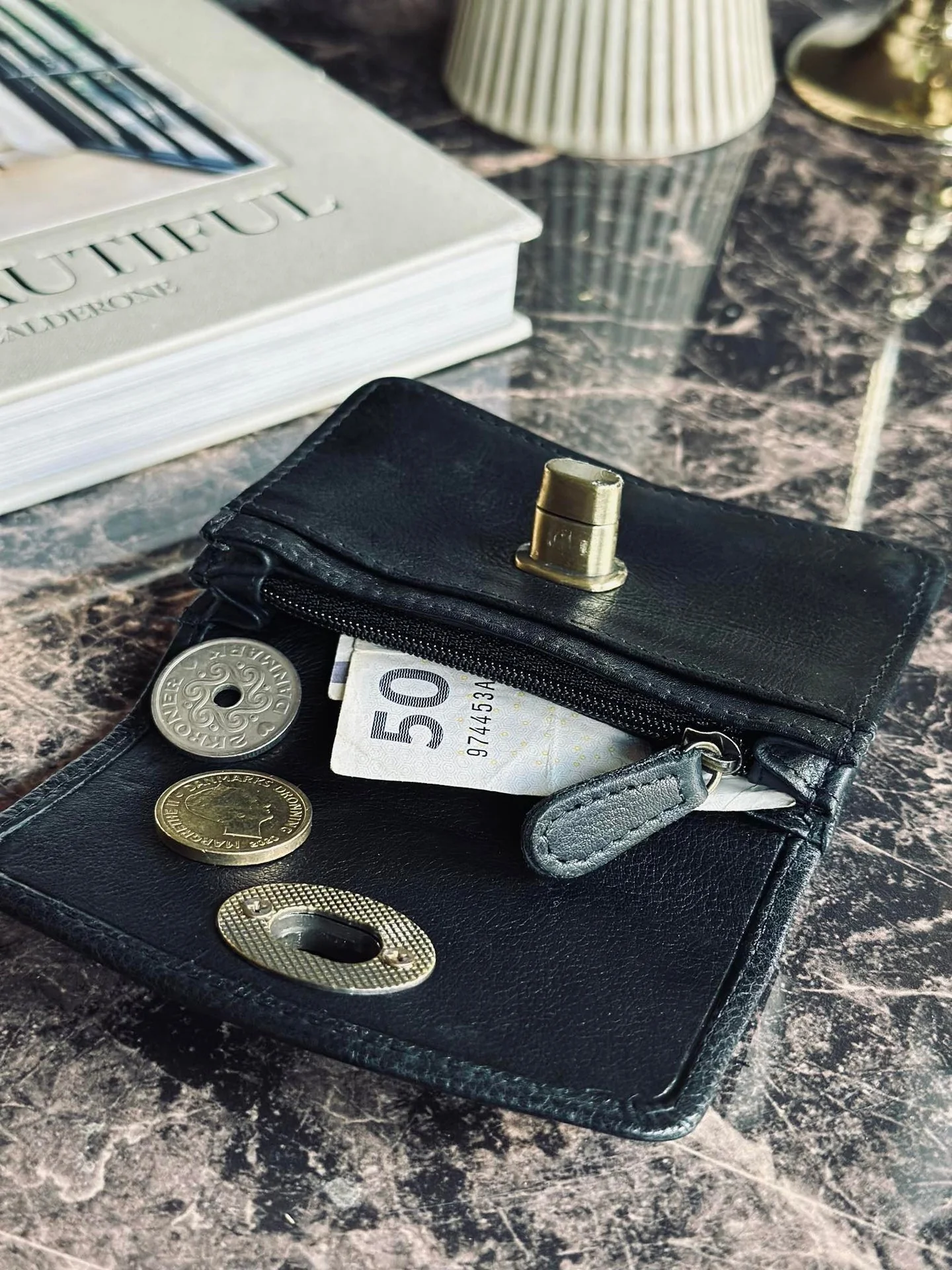 Miniatyrbild 5